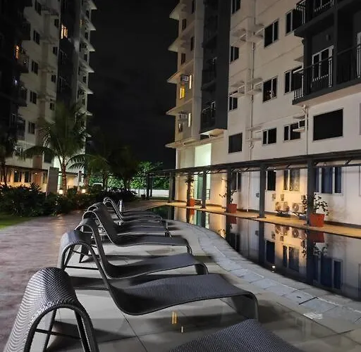 Luxhomme 2- Bedroom Luxury Unit